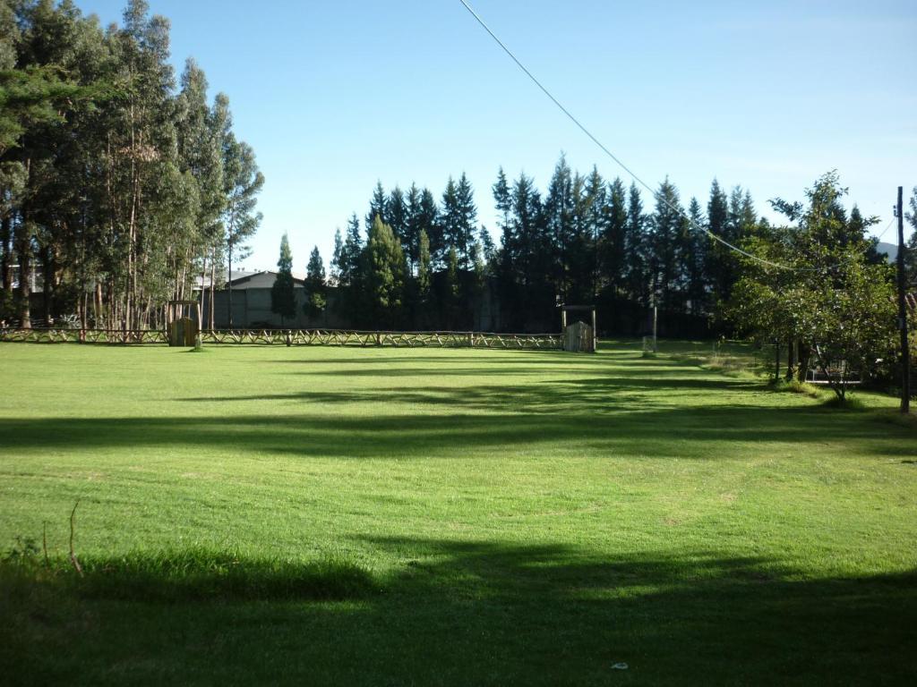 Hotel Hacienda La Carriona à Sangolquí Extérieur photo
