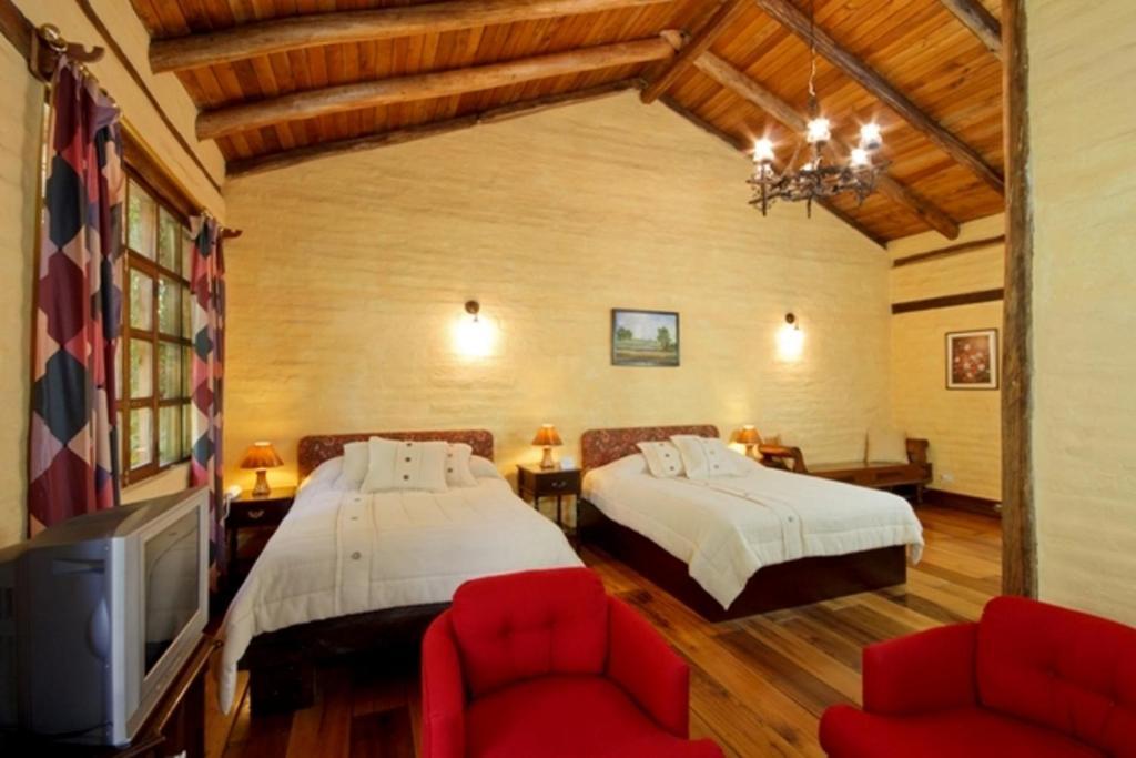 Hotel Hacienda La Carriona à Sangolquí Extérieur photo