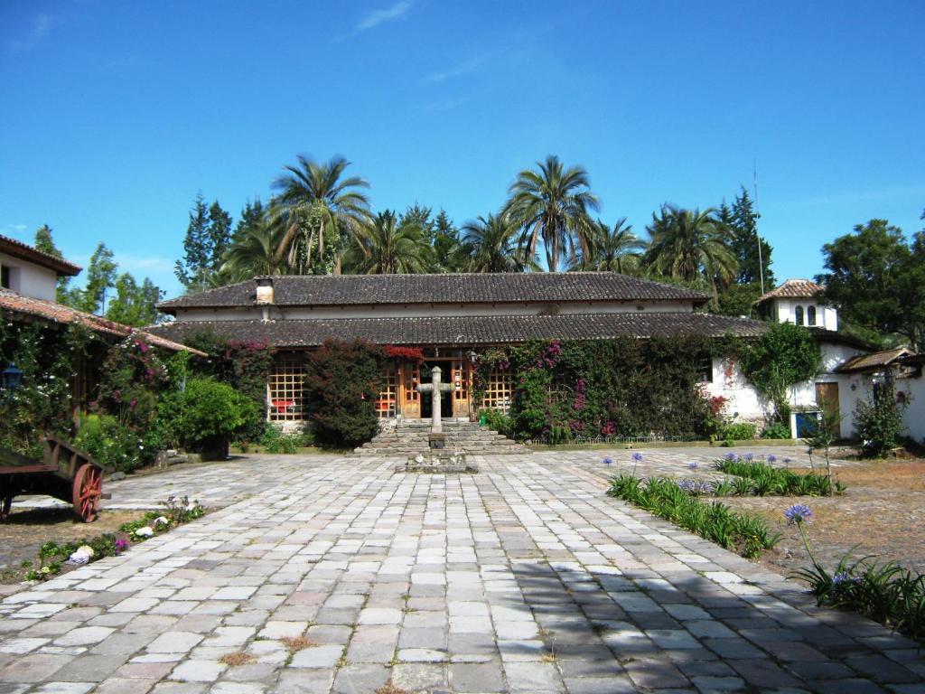 Hotel Hacienda La Carriona à Sangolquí Extérieur photo