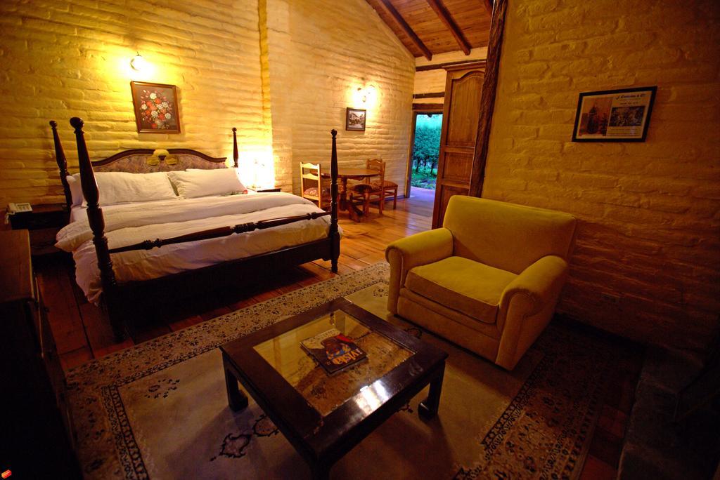 Hotel Hacienda La Carriona à Sangolquí Extérieur photo