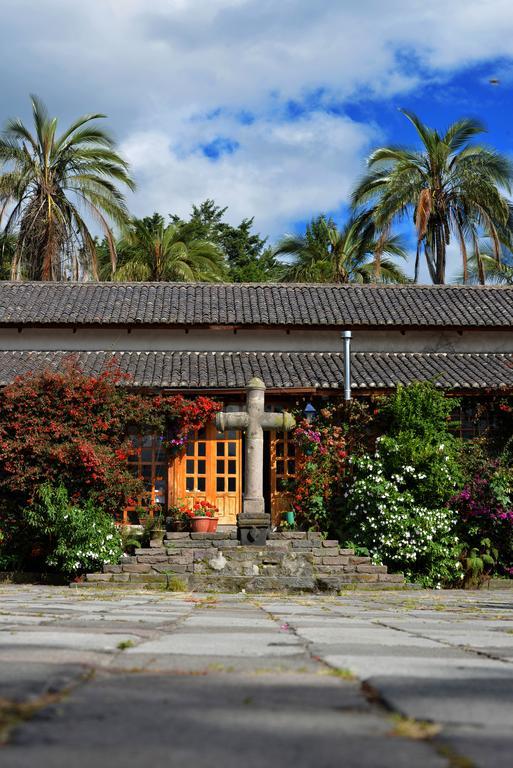 Hotel Hacienda La Carriona à Sangolquí Extérieur photo