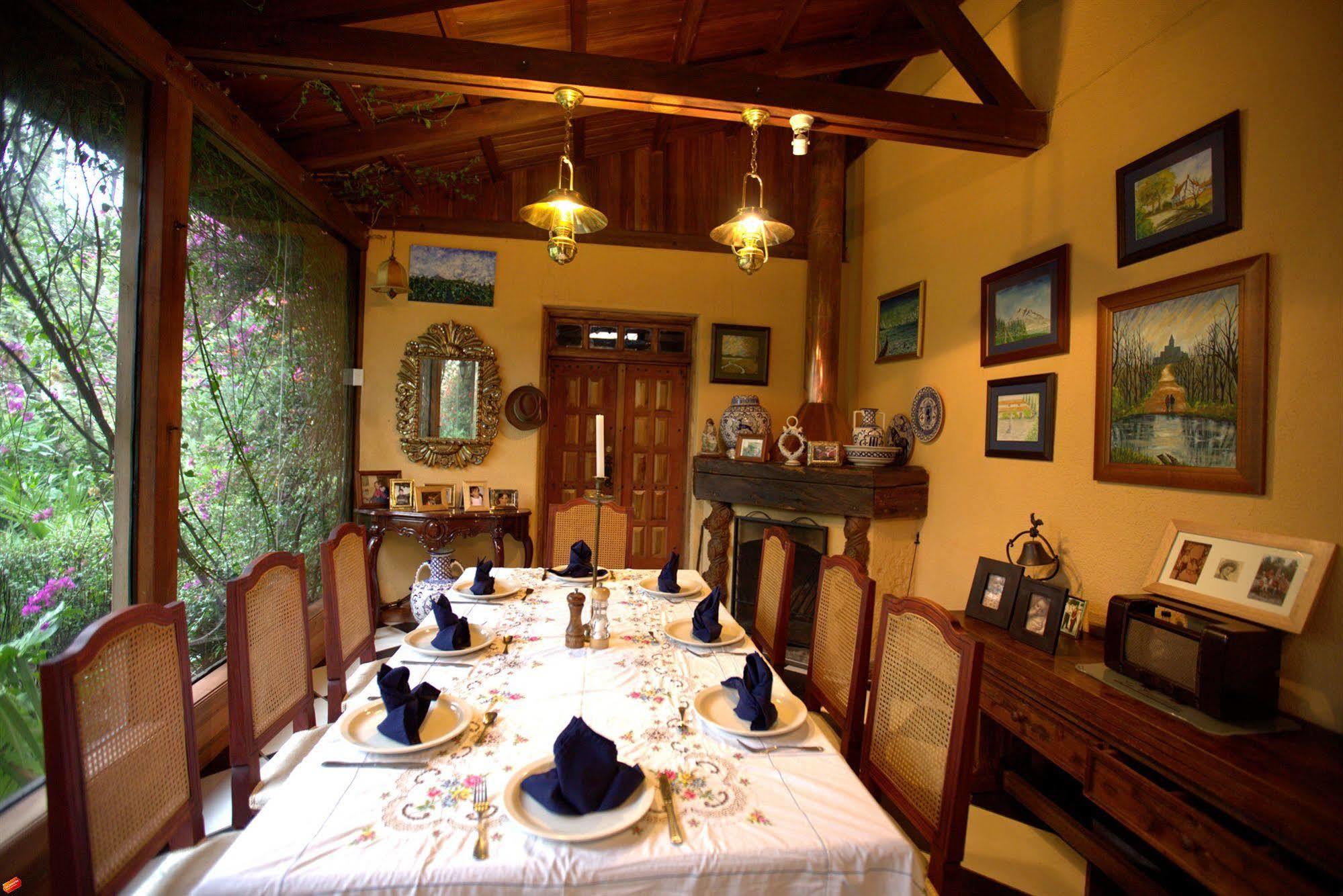 Hotel Hacienda La Carriona à Sangolquí Extérieur photo